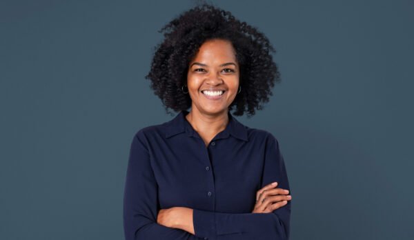 confident-african-businesswoman-smiling-closeup-portrait-jobs-career-campaign